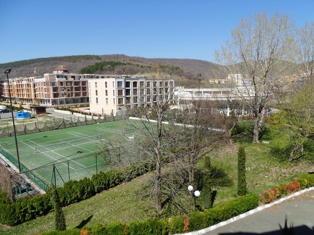 Elenite Private Apartments Exterior photo