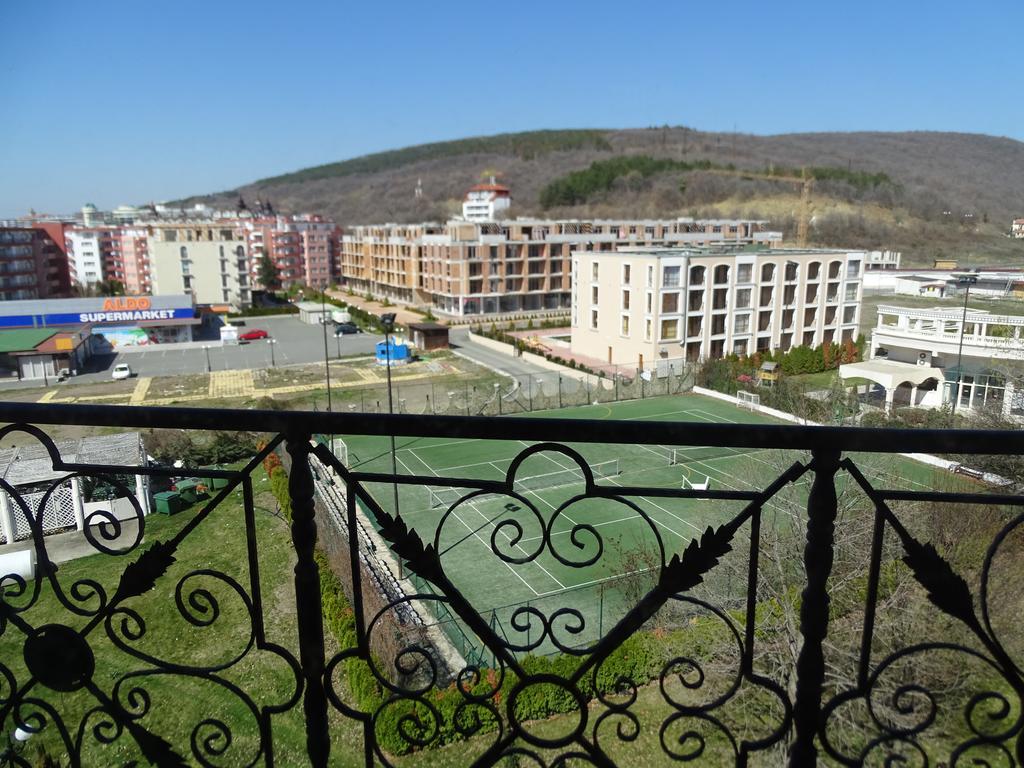 Elenite Private Apartments Exterior photo