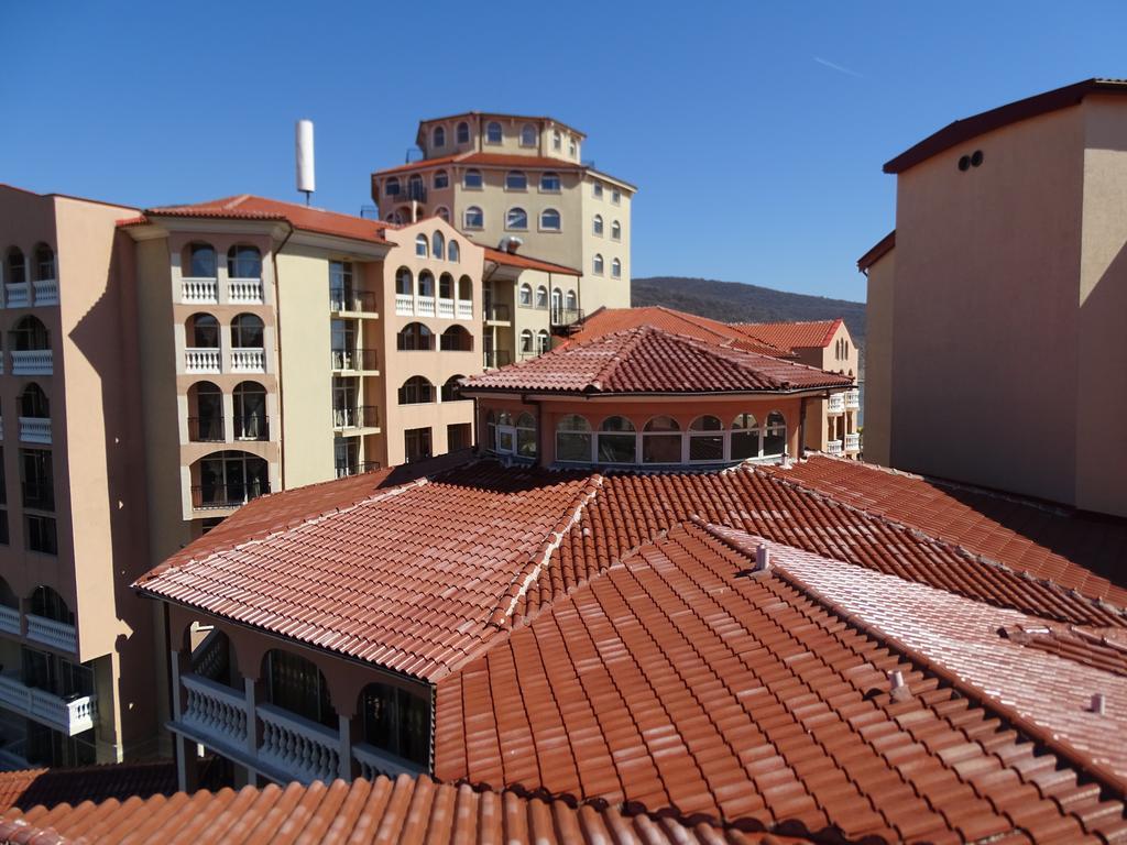 Elenite Private Apartments Exterior photo