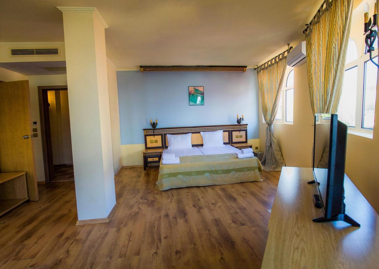 Elenite Private Apartments Exterior photo