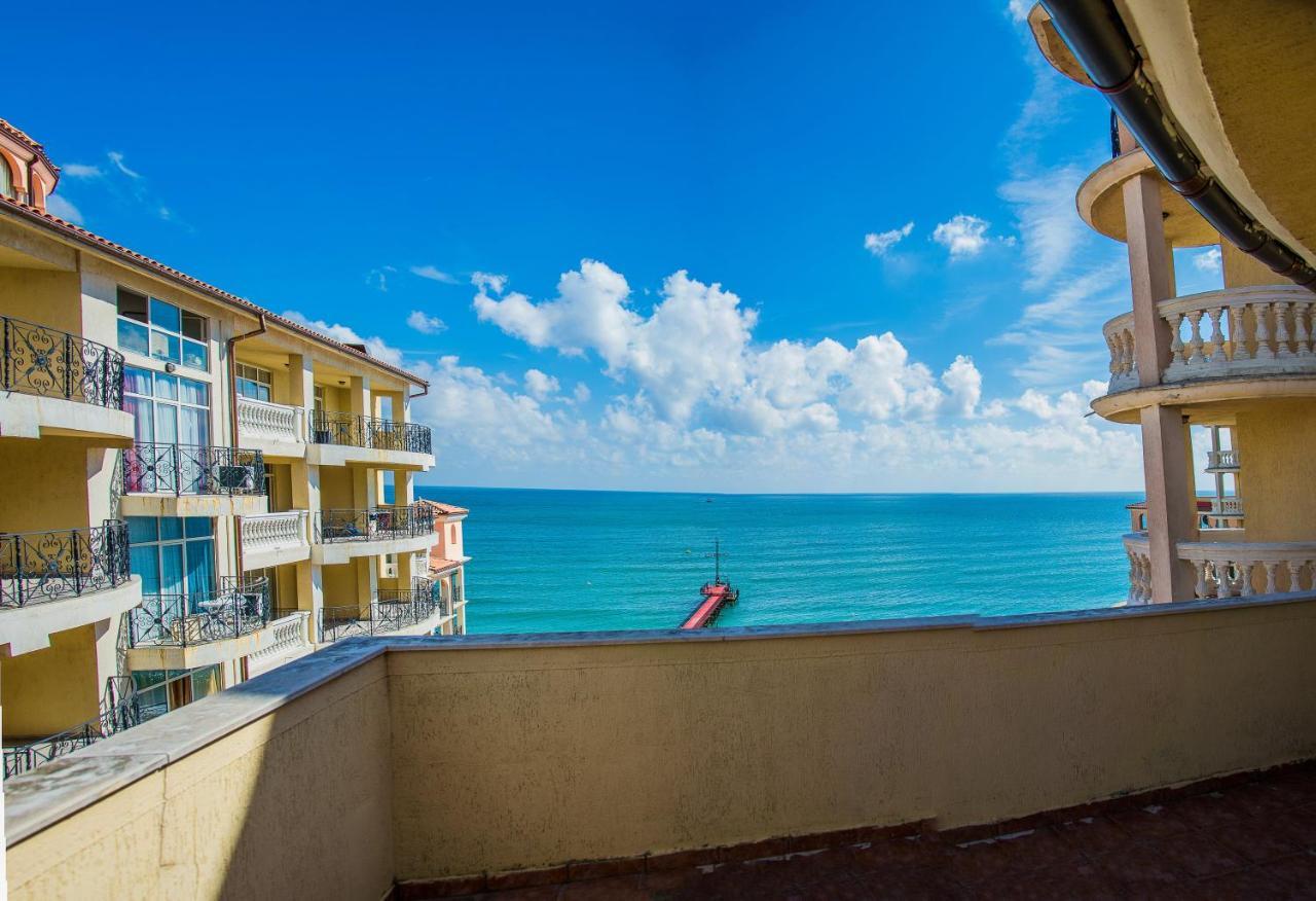 Elenite Private Apartments Exterior photo